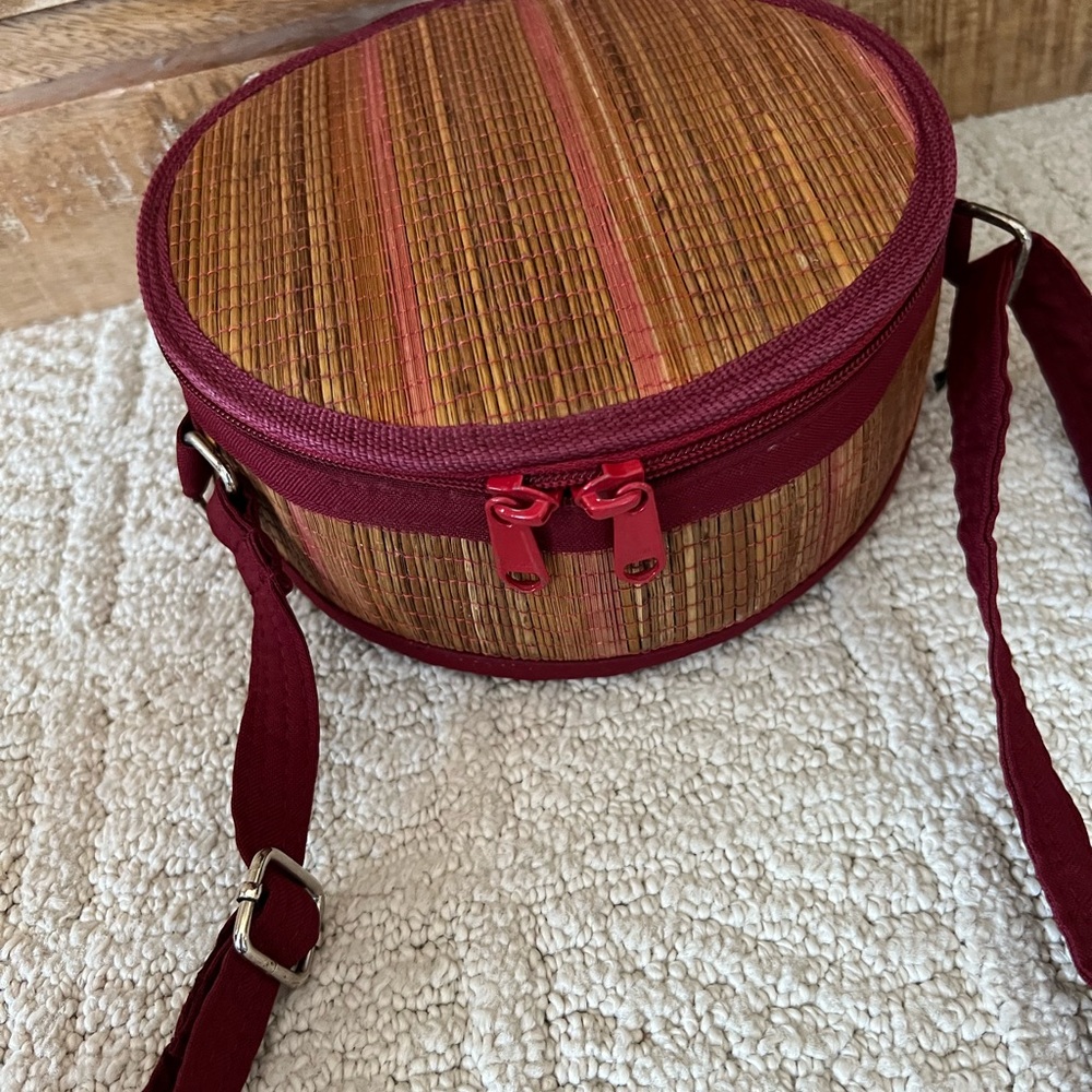 Source Unknown Red and Brown Round Crossbody Bag - image 1